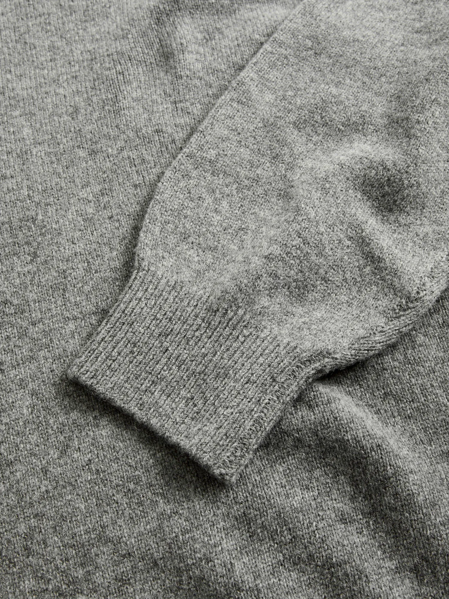 9G Crewneck Knit Sweater in Grey