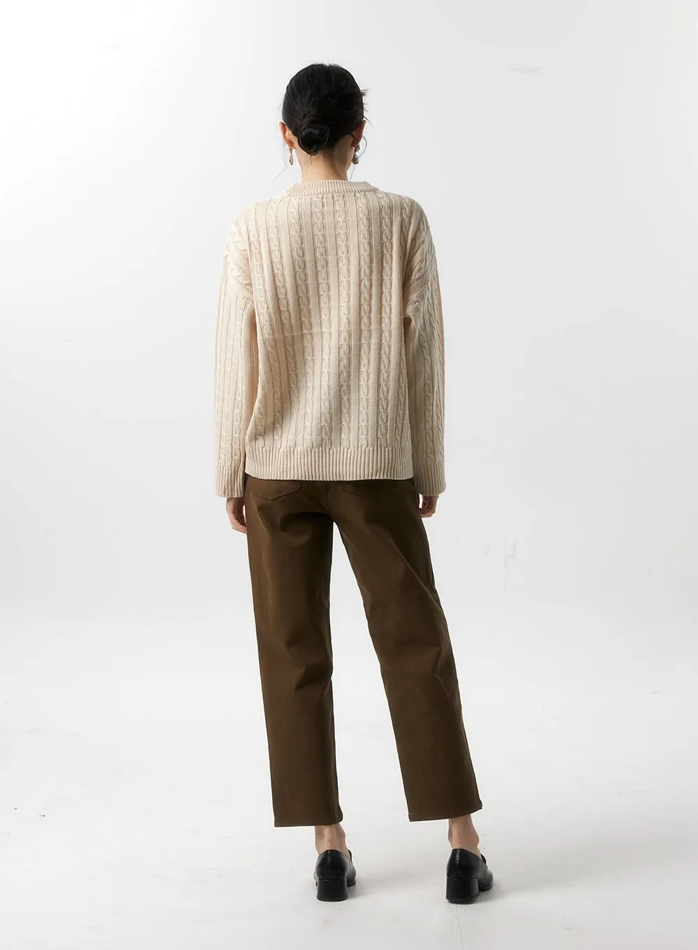 Cozy Cable Knit Sweater IS320