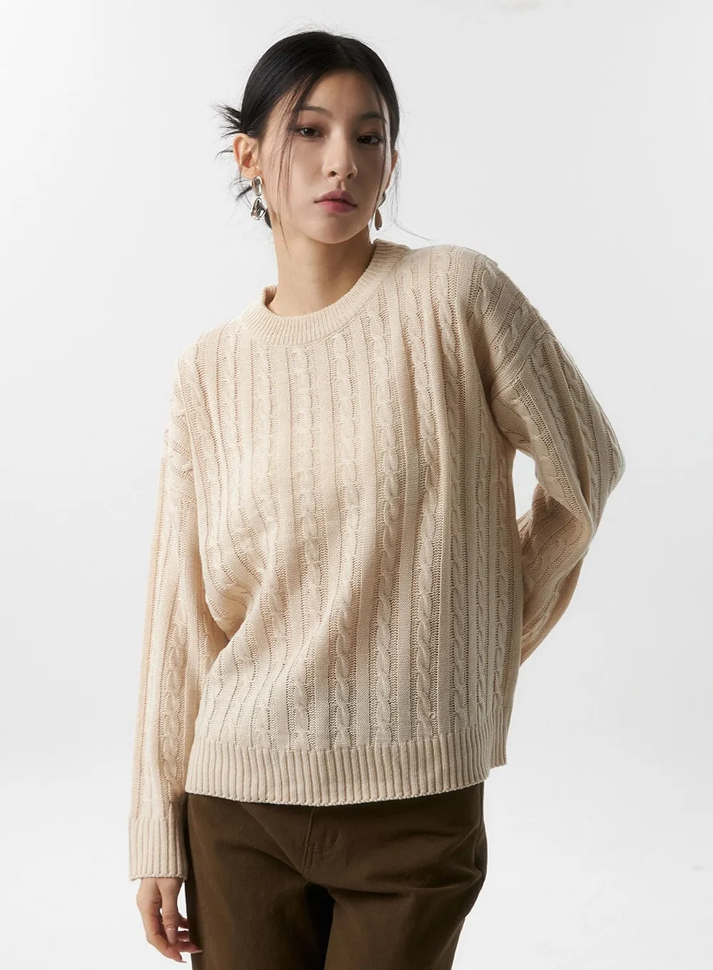 Cozy Cable Knit Sweater IS320