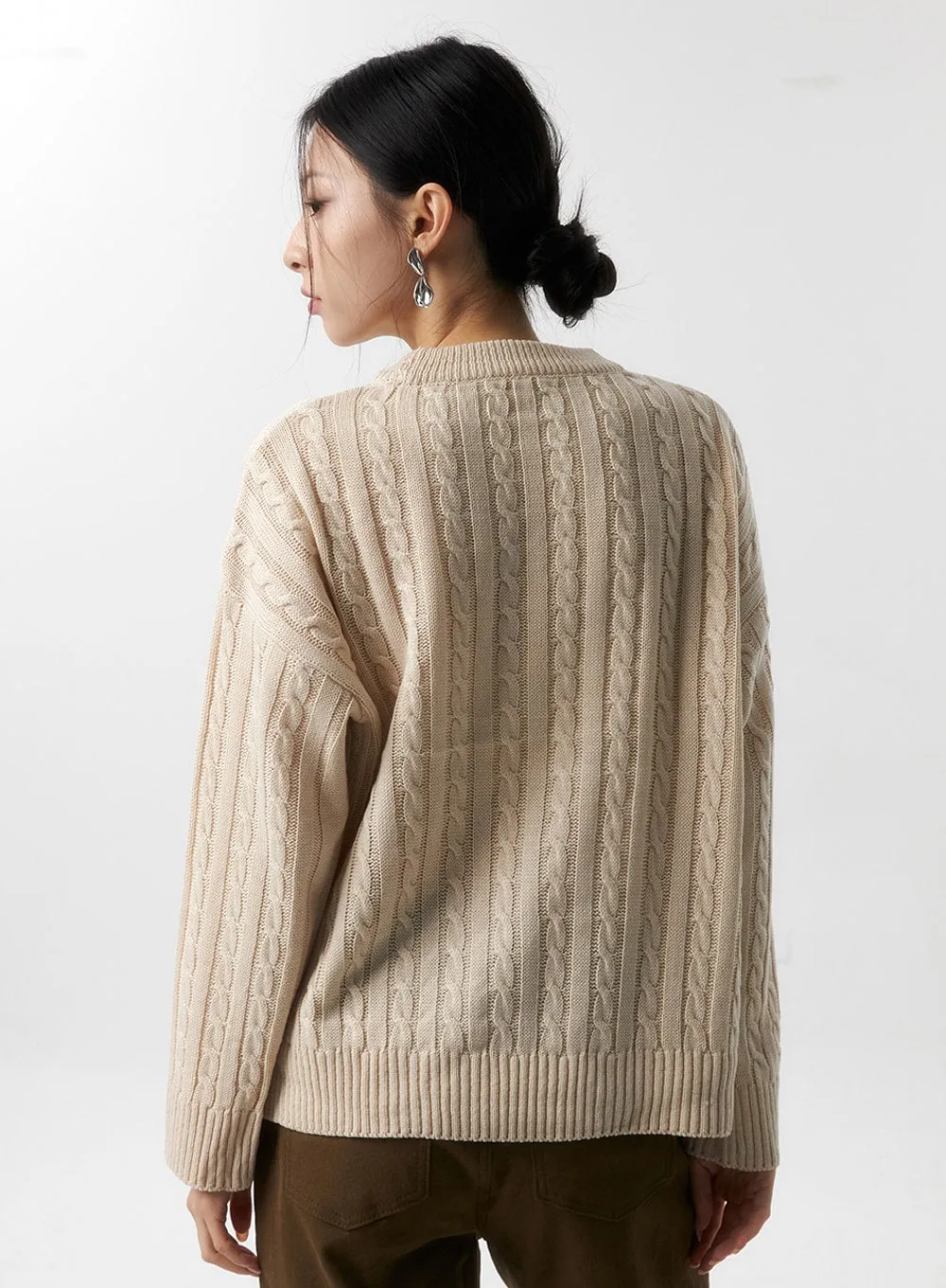 Cozy Cable Knit Sweater IS320