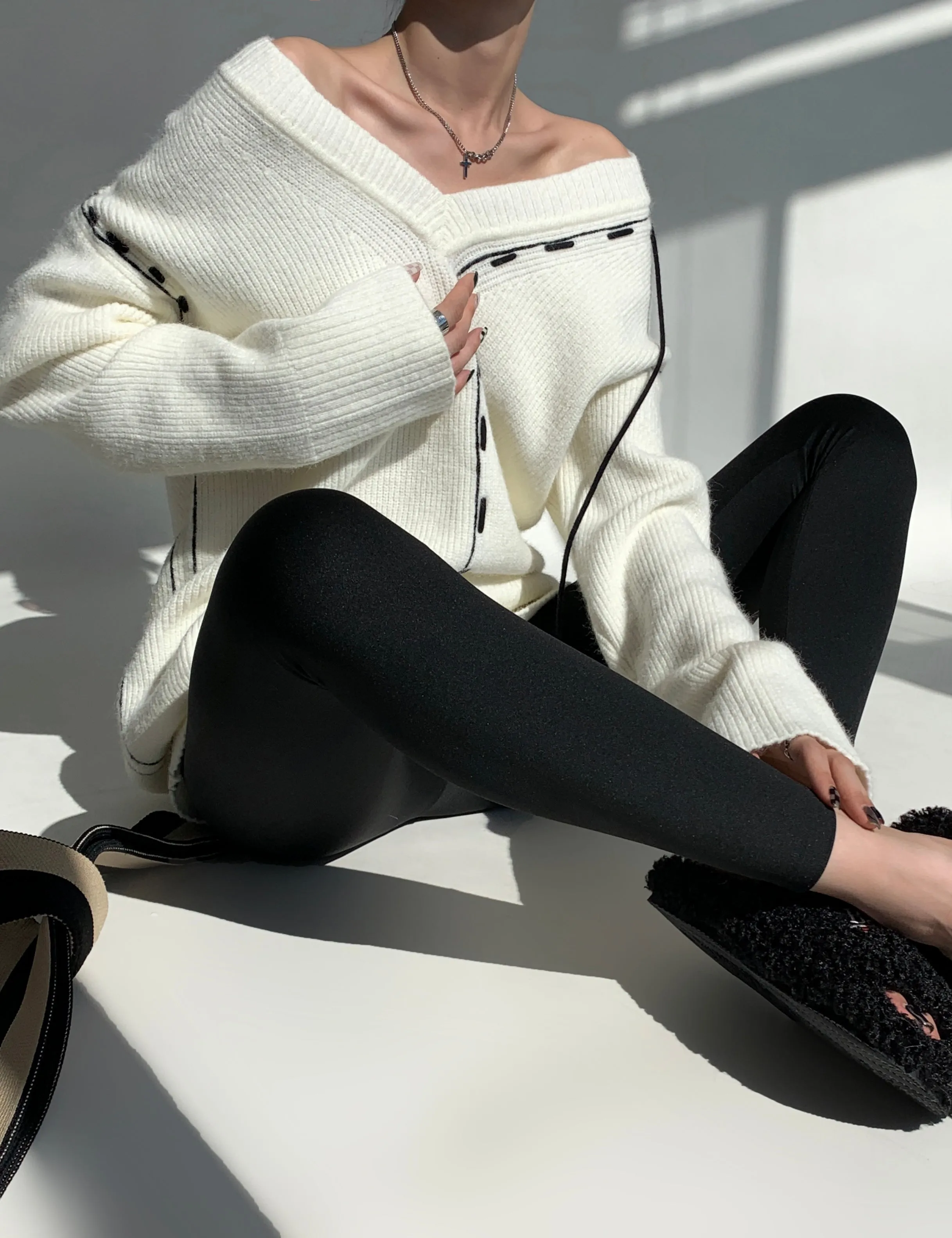 Knit V-Neck Sweater - White