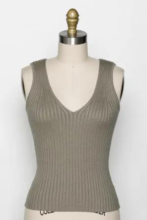 Ofelia Ribbed V-Neck Sleeveless Sweater Top in Vintage Olive