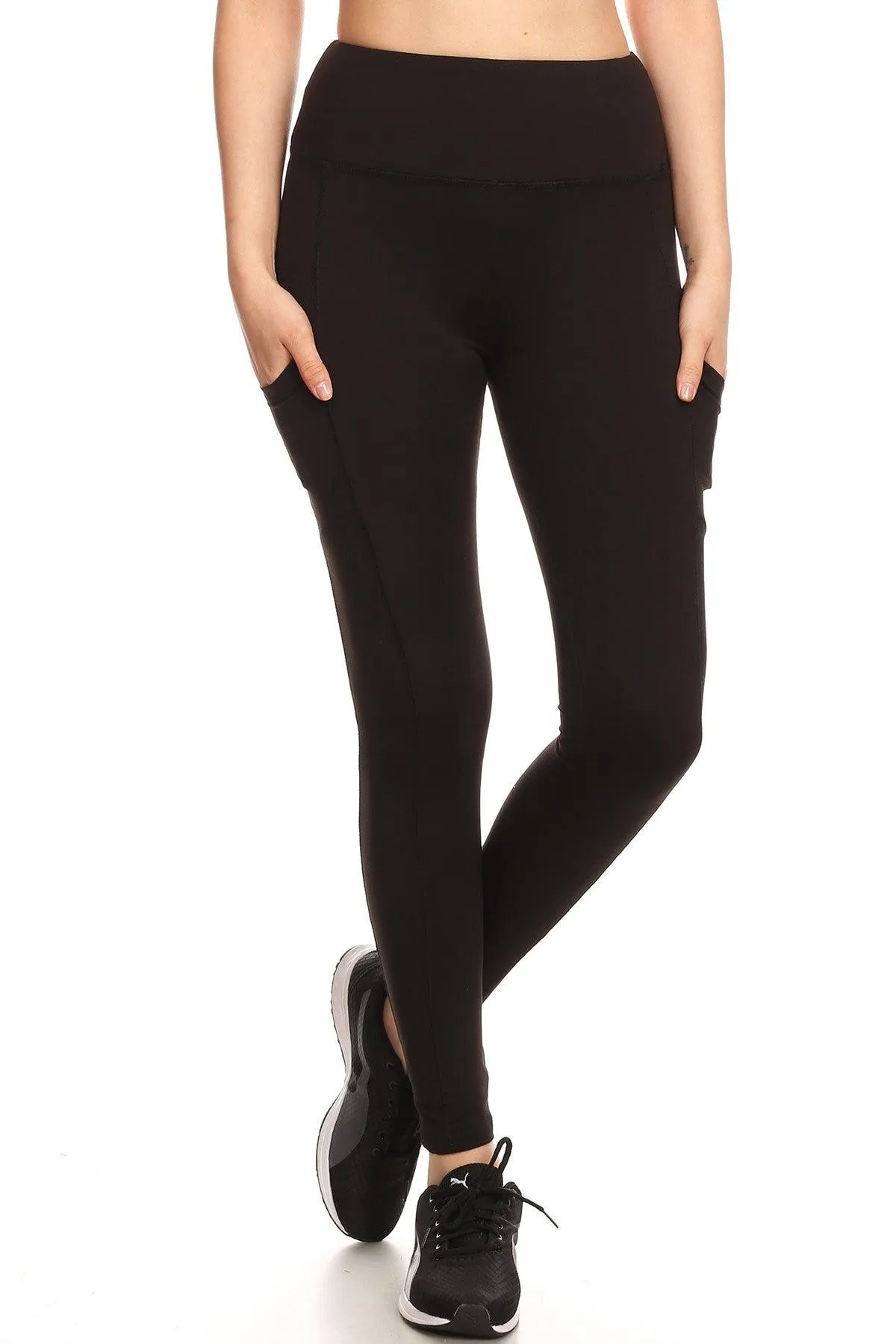 Solid Fleece Lined Sports Leggings With Side Pockets - Black